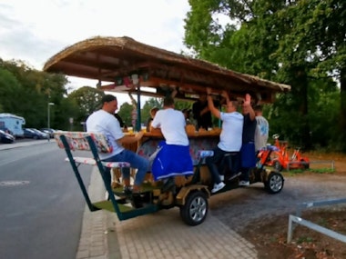 Beer Bike incl. Strip Show in Hamburg